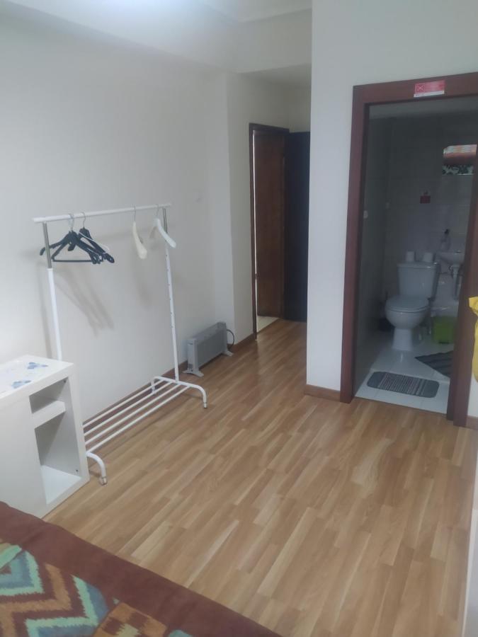 Quarto 2 Com Banheiro Privado Apartment Porto Luaran gambar